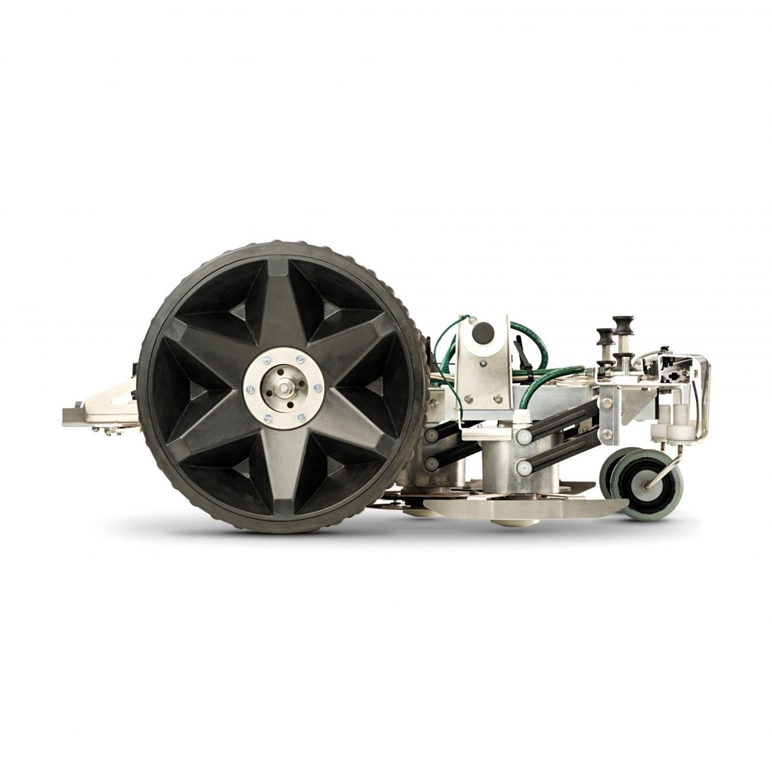 Zijaanzicht van het BM-1050 chassis met grote aandrijfwielen