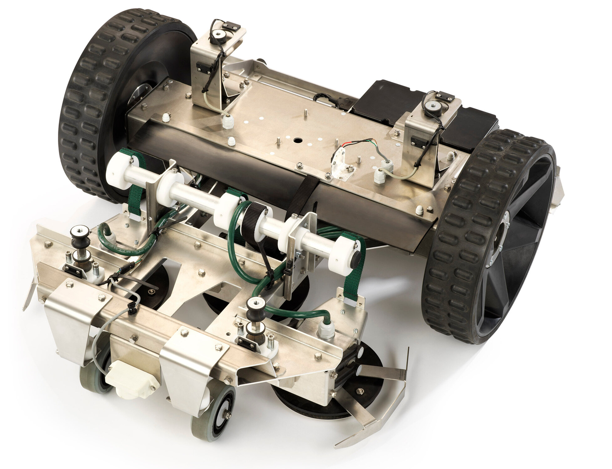 Belrobotics robotchassis met bereikbare maaikoppen en onderdelen